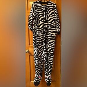 EUC women’s Nick & Nora Zebra footie Sleepwear, L